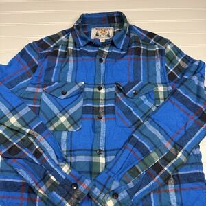 Free Planet Flannel Button Up Shirt Mens Medium Blue Multicolor Plaid Cotton GUC